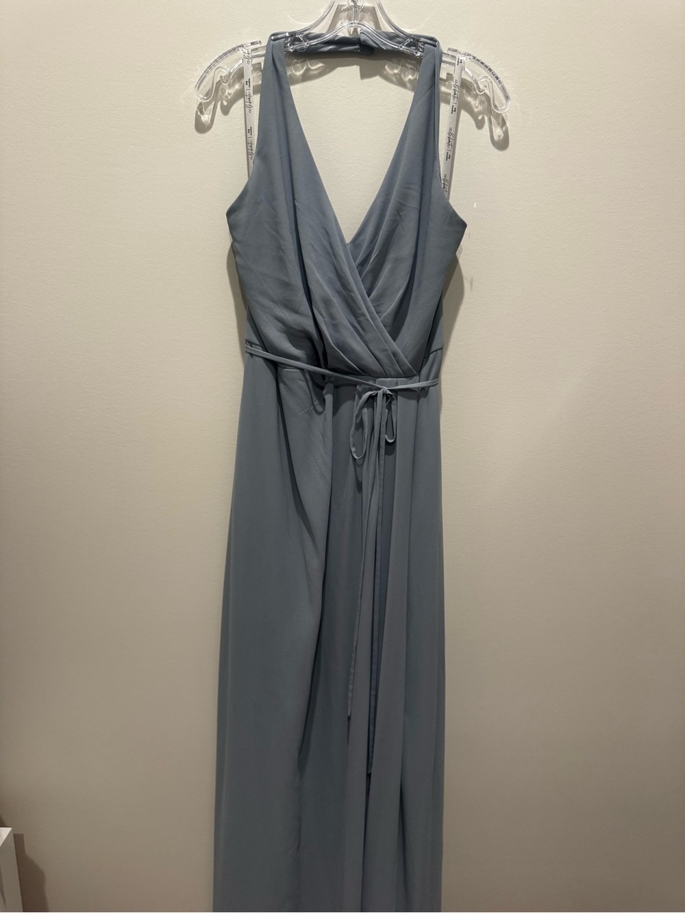CELEBRATE DB STUDIO

Chiffon Halter Faux Wrap A-Line Dress